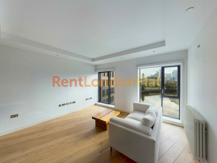 1 Bedroom Flat To Rent In Botanic Square, Canning Town, – Bedroom Flat, E14