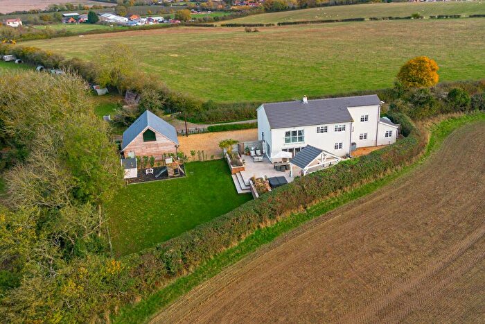 4 Bedroom Detached House For Sale In Meadow View House, Ravensden, Bedford, MK44