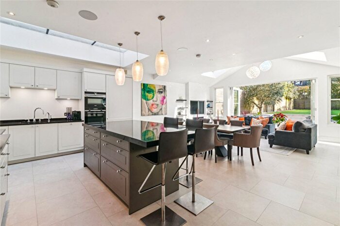5 Bedroom Semi Detached House For Sale In Westover Road, SW18