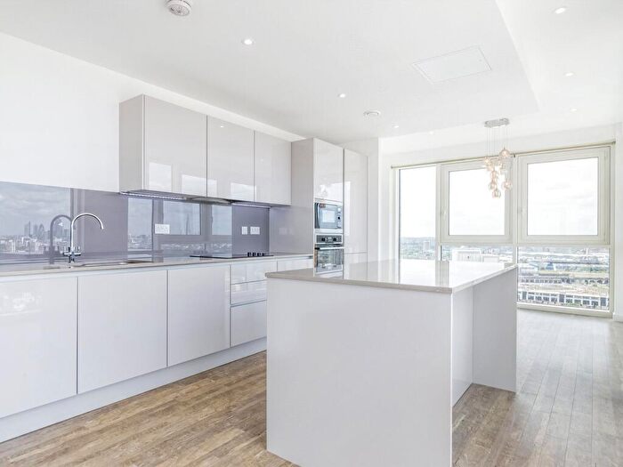 2 Bedroom Penthouse To Rent In Malmo Tower, Marine Wharf, SE8