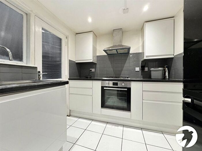 3 Bedroom Maisonette To Rent In Sydenham Park Road, Sydenham, London, SE26