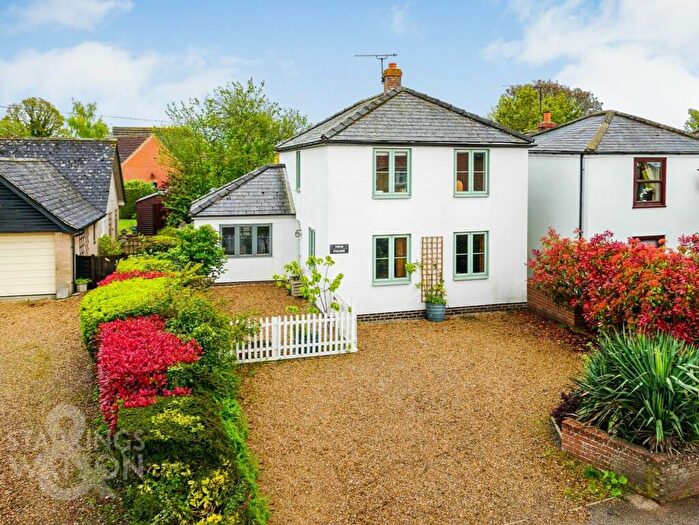 3 Bedroom Detached House To Rent In High Street, Hopton, Diss, IP22