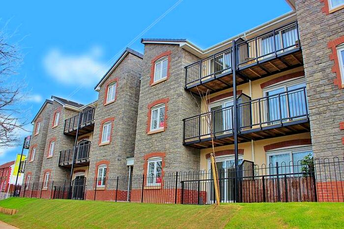 1 Bedroom Apartment For Sale In Heol Gruffydd Rhydyfelin, Pontypridd, CF37