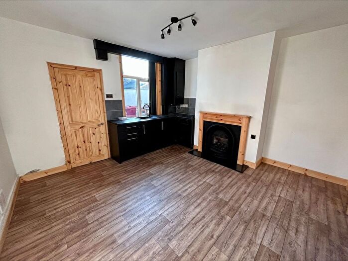 1 Bedroom Flat For Sale In Furness Street, Burnley, BB10