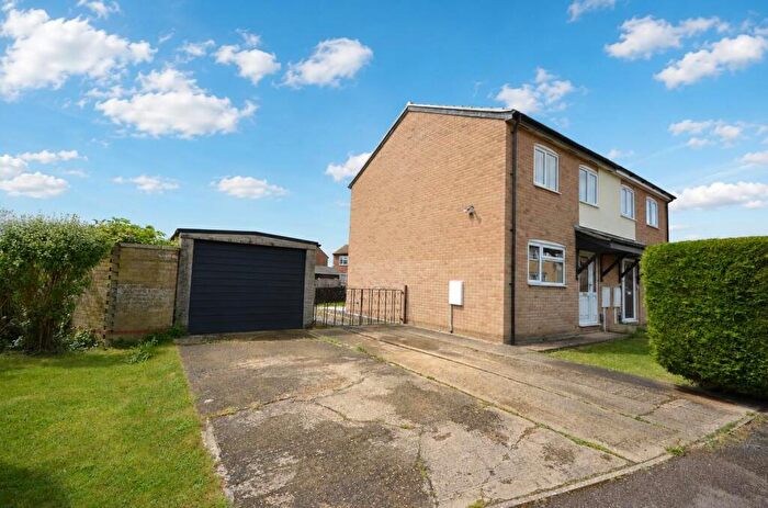 3 Bedroom Semi-Detached House For Sale In Windmill Lane, Raunds, Northamptonshire, NN9