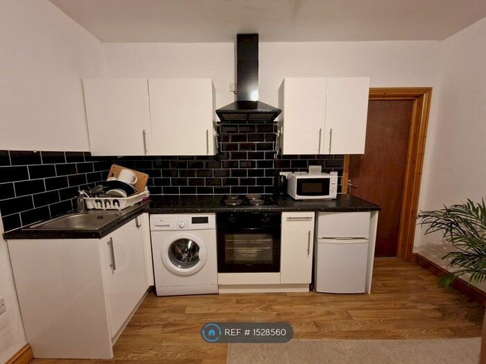 1 Bedroom Flat To Rent In Shirley, Southampton, SO15
