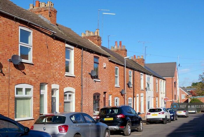 3 Bedroom Terraced House To Rent In Junction Road, Northampton, NN2