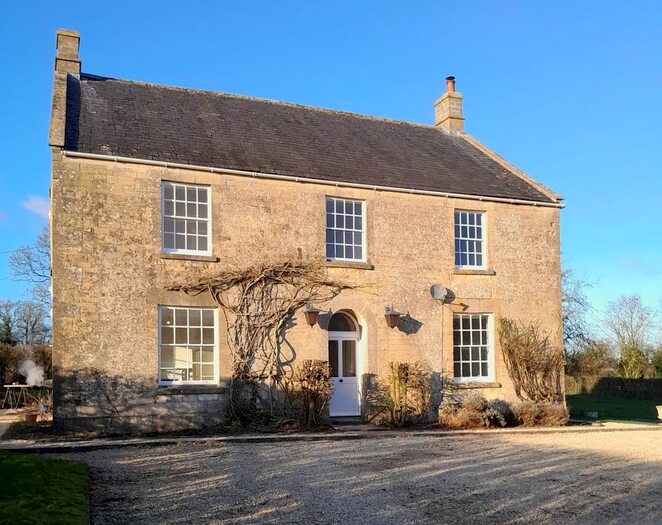 5 Bedroom Detached House To Rent In Mile Elm, Calne, SN11