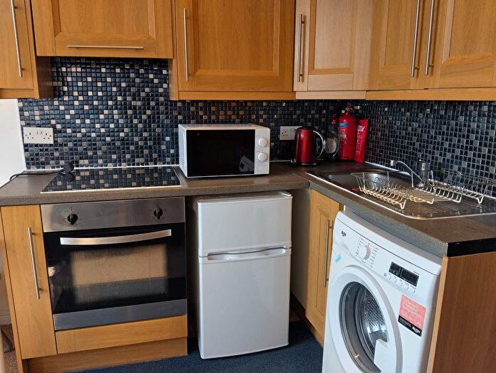 1 Bedroom Flat To Rent In -Bedroom Flat, RM11