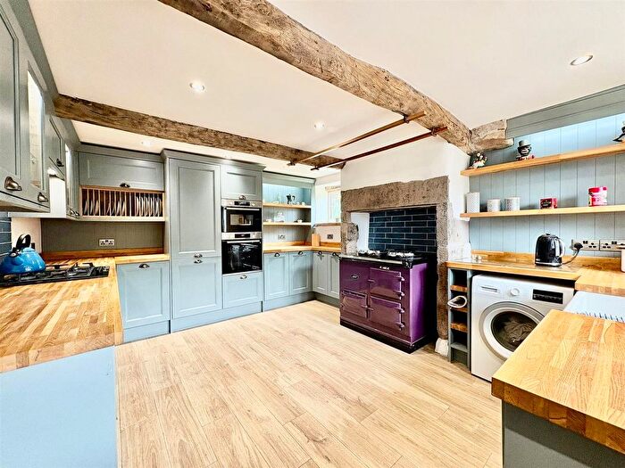 3 Bedroom Property For Sale In Blackburn Road, Withnell, Chorley, PR6