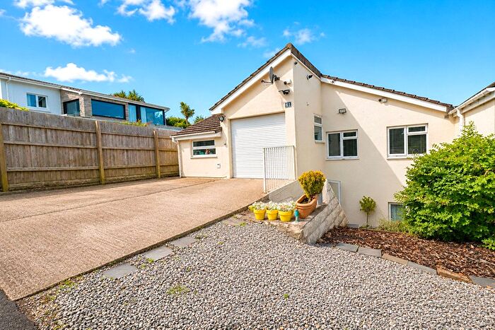 3 Bedroom End Terrace House For Sale In Princess Avenue, Ilfracombe, Devon, EX34