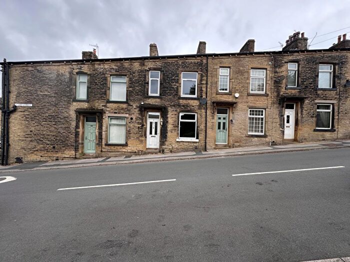 3 Bedroom Property For Sale In Mary Street, Denholme, Bradford, West Yorkshire, BD13