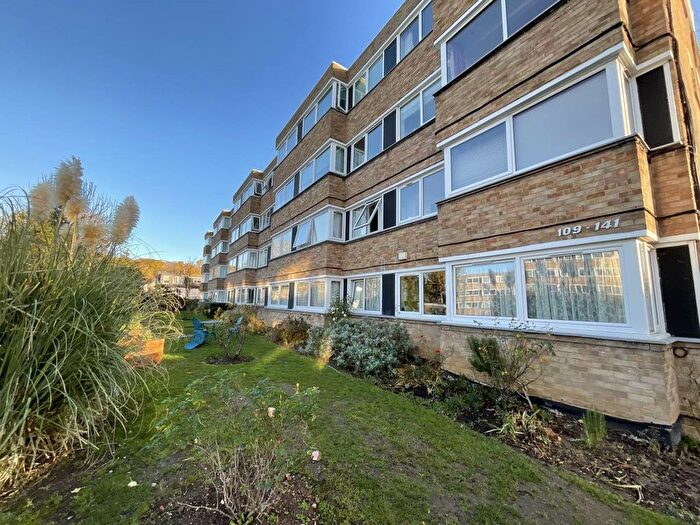 1 Bedroom Flat To Rent In Queenswood Gardens, London, E11