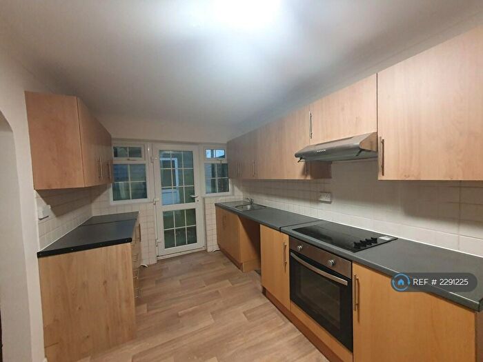 4 Bedroom Semi-Detached House To Rent In Bower Park Cottages, Eynsford, Dartford, DA4