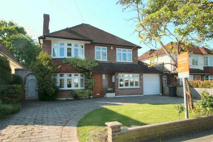 4 Bedroom Detached House To Rent In Brabourne Rise, Beckenham, BR3