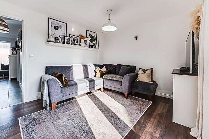 3 Bedroom End Of Terrace House For Sale In Hobby Drive, Priors Hall Park, Weldon, NN17