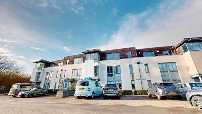 2 Bedroom Flat For Sale In Samuels Crescent, Whitchurch, Cardiff, CF14