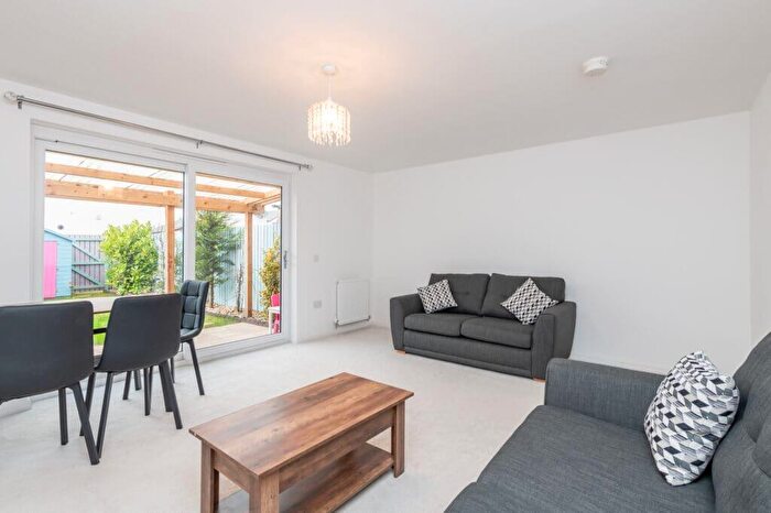 3 Bedroom Property To Rent In L Egan Terrace, Edinburgh, EH16