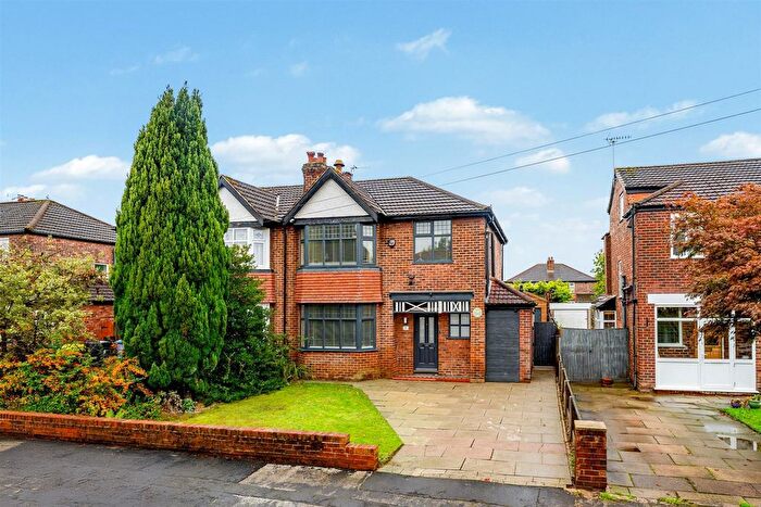 3 Bedroom Semi-detached House For Sale In Brookside Road, Sale, M33