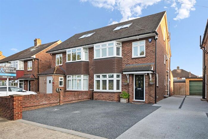 4 Bedroom Semi-Detached House For Sale In Mellow Lane East, Hayes, UB4