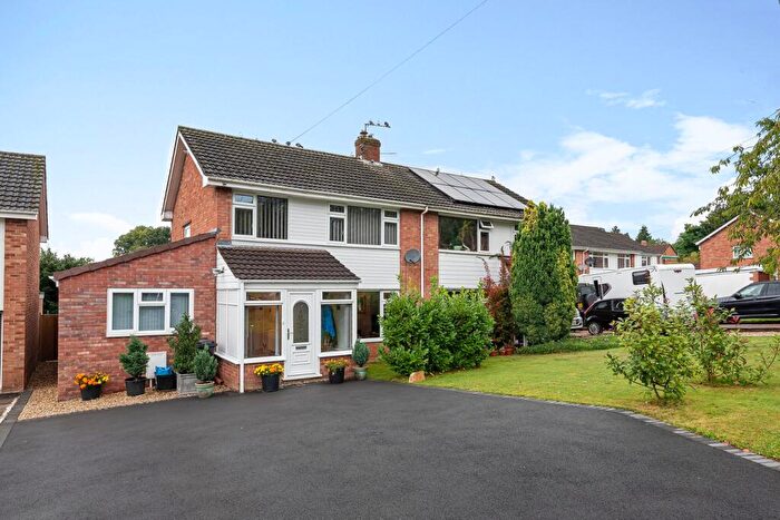 4 Bedroom Semi-Detached House For Sale In Woodbury Avenue, Wells, BA5