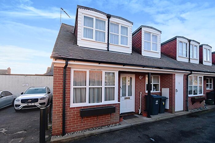 3 Bedroom End Of Terrace House To Rent In Shortlands Place, Bishops Stortford, CM23
