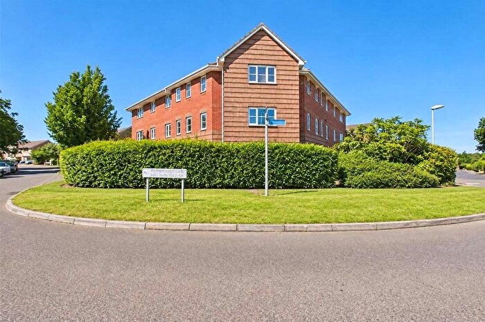 2 Bedroom Flat For Sale In Wiltshire Crescent, Basingstoke, Hampshire, RG22