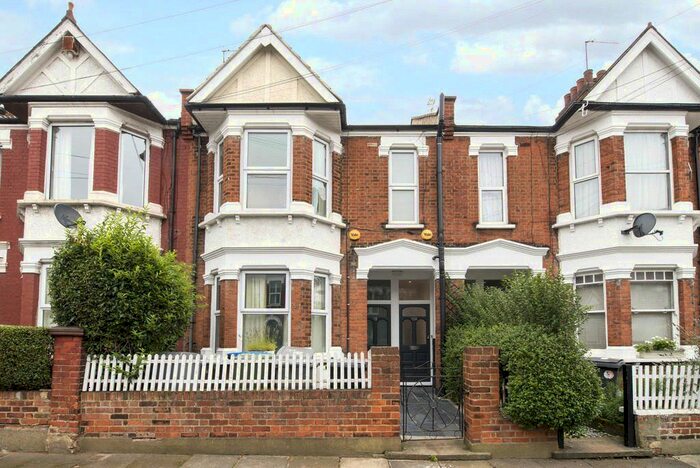 2 Bedroom Flat To Rent In Spezia Road, Kensal Green, London, NW10