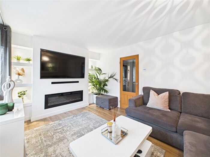 3 Bedroom End Of Terrace House For Sale In Lower Fallow Close, Bristol, BS14