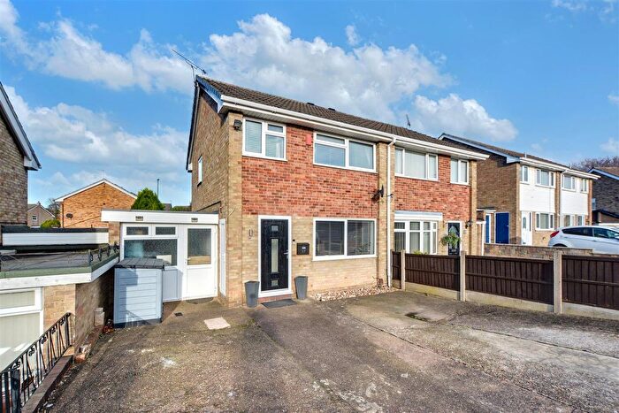 3 Bedroom Semi-Detached House For Sale In Beauclerk Drive, Nottingham, NG5