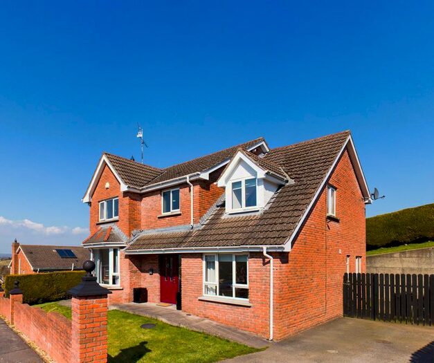 4 Bedroom Detached House For Sale In Knockdarragh, Newry, BT34