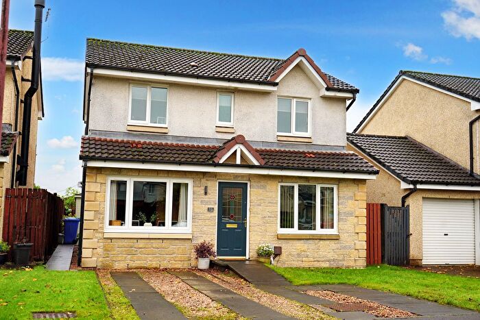 4 Bedroom Detached House For Sale In Moubray Gardens, Cambus, FK10