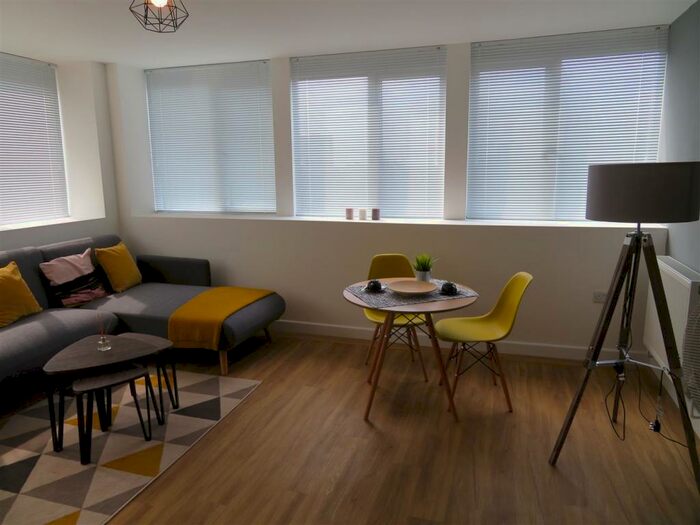 2 Bedroom House To Rent In Isambard Brunel Road, Portsmouth, PO1