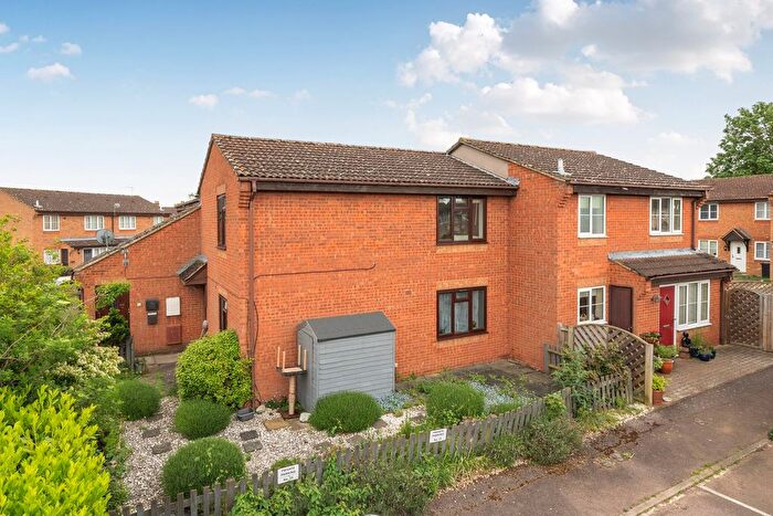 1 Bedroom Flat For Sale In Upperstone Close, Stotfold, SG5