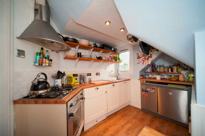 1 Bedroom Flat To Rent In Albemarle Road, Beckenham, London, BR3