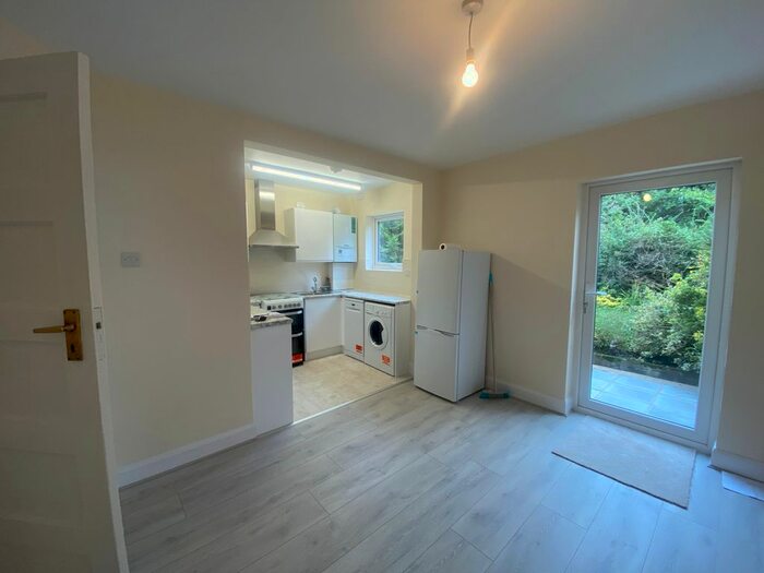 3 Bedroom Property To Rent In Portland Avenue, New Malden, KT3