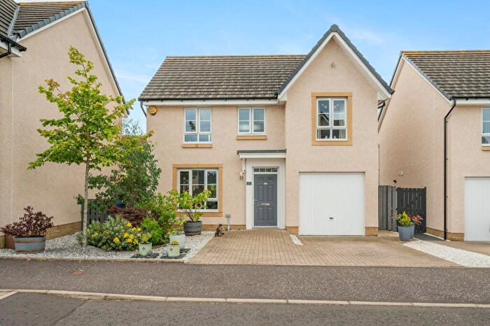 4 Bedroom Detached House For Sale In Littlejohn Street, Stirling, FK8