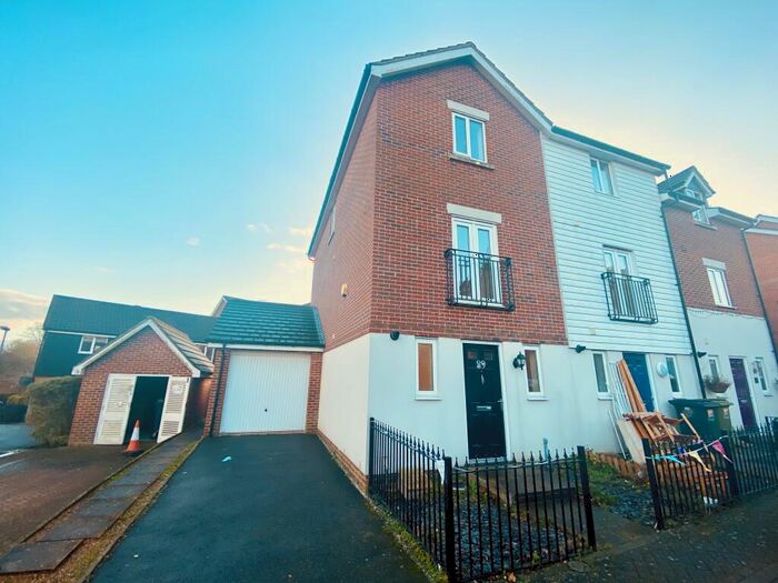 4 Bedroom House To Rent In Bahram Road, NR8