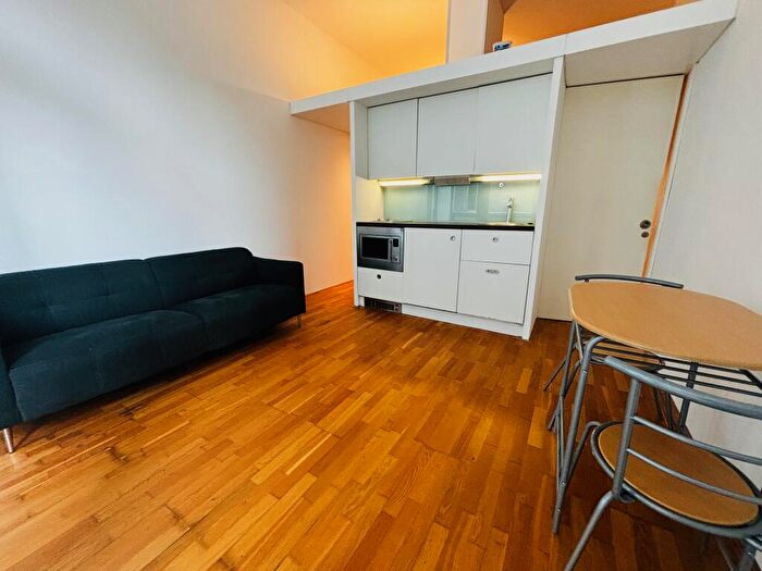 1 Bedroom Flat To Rent In Abito, Greengate, Manchester, Greater Manchester, M3