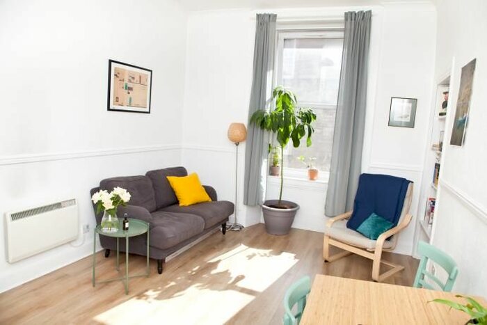 1 Bedroom Flat To Rent In Ramsay Place, Edinburgh, EH15