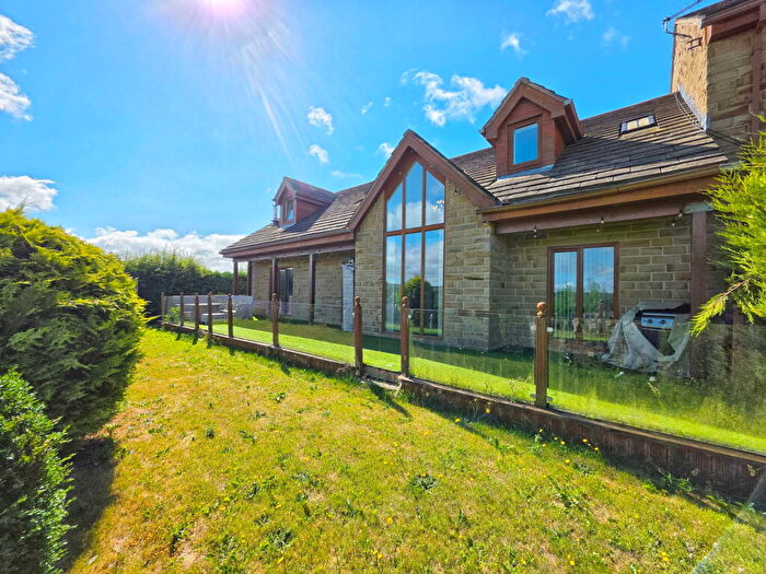 5 Bedroom Link Detached House For Sale In Ballfield Lane, Darton, Barnsley, S75