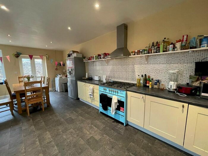 5 Bedroom Property To Rent In Hill Park Crescent, Plymouth, PL4