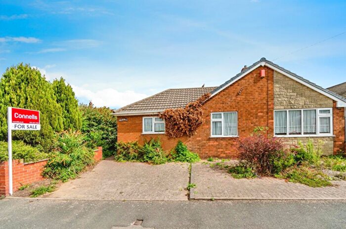 3 Bedroom Detached Bungalow For Sale In Bagnall Street, Ocker Hill, Tipton, DY4