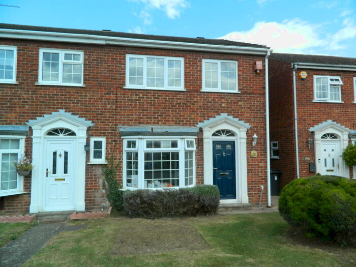 3 Bedroom End Of Terrace House To Rent In Cardinals Walk, Taplow, Berkshire, SL6
