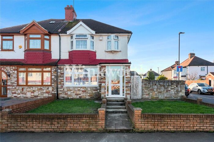 3 Bedroom Semi-Detached House To Rent In Empire Avenue, London N18