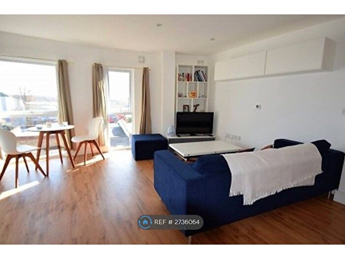 1 Bedroom Flat To Rent In Arthur Road, London, SW19