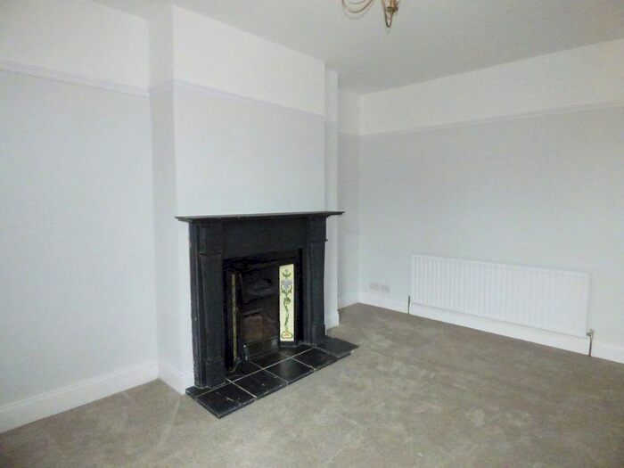 3 Bedroom Maisonette To Rent In Beacon Street, Low Fell, Gateshead, NE9