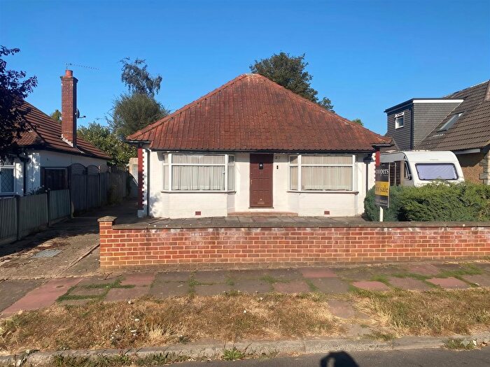 3 Bedroom Detached Bungalow For Sale In Glenalla Road, Ruislip, HA4