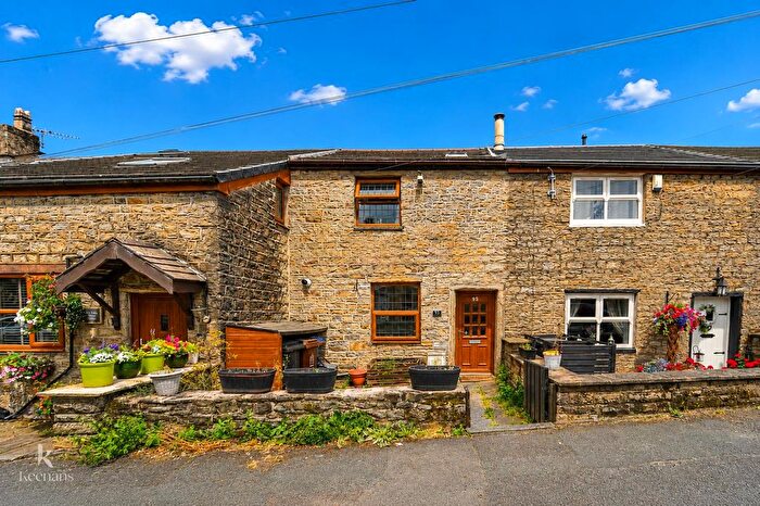 4 Bedroom Cottage For Sale In Stanhill Road, Oswaldtwistle, Accrington, BB5