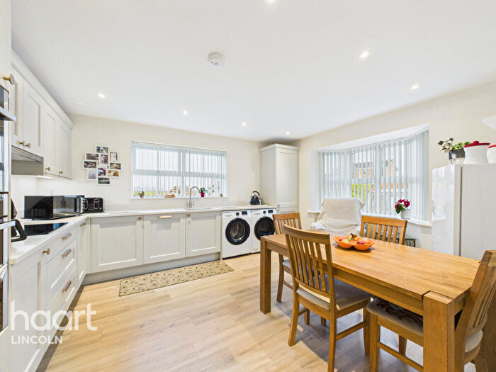 2 Bedroom Detached Bungalow For Sale In The Hawthorns, Sleaford, NG34